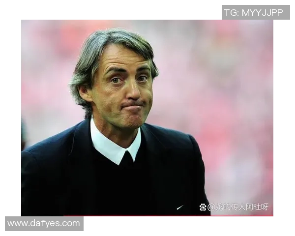 足球场上的14号传奇球员盘点与背后故事揭秘